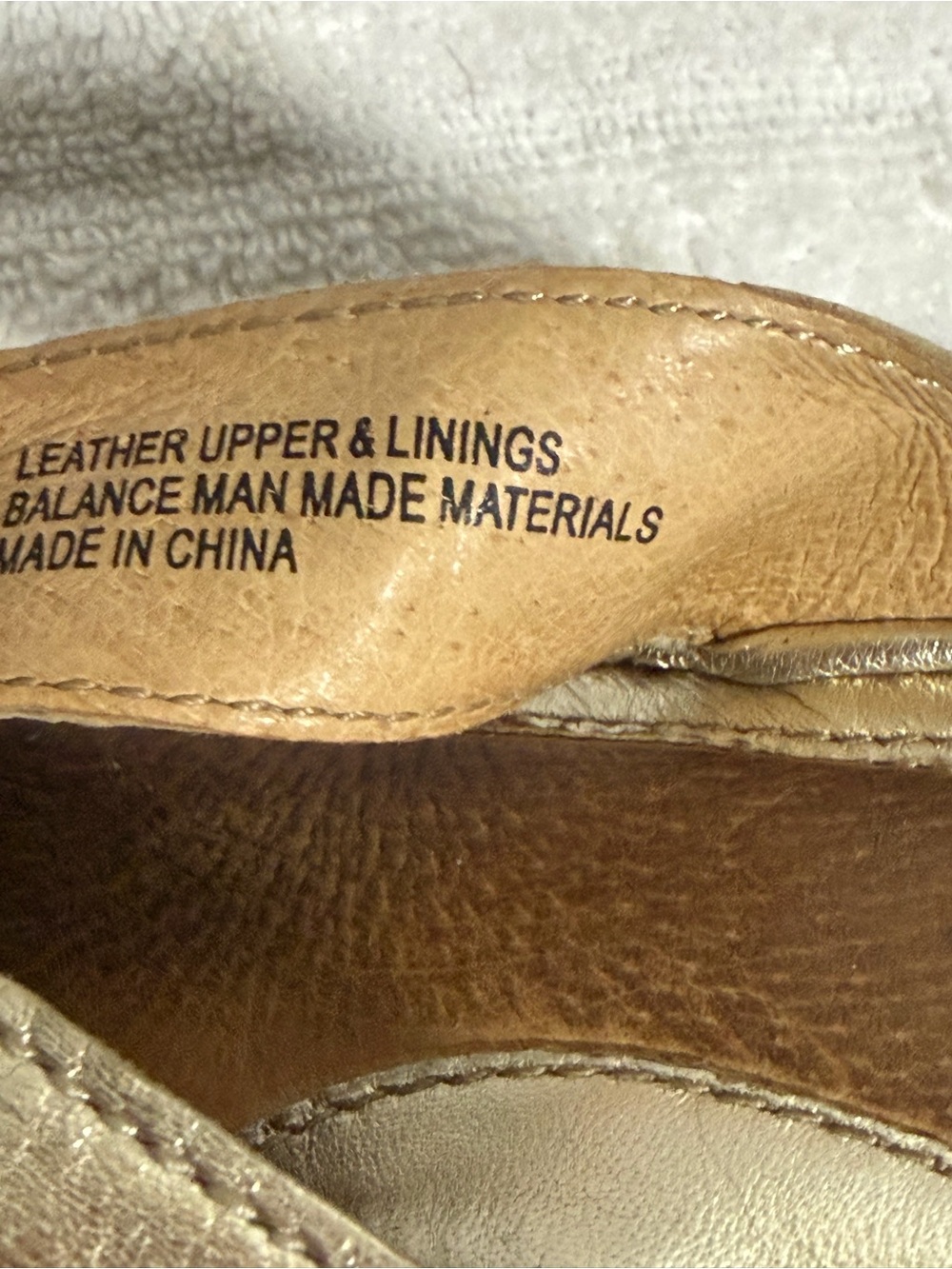 Born Gold Leather Floral Thong Wedge Sandals - Women Size 10 - Picture 6 of 7